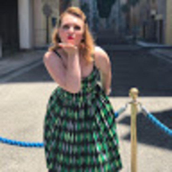 Meet your Posher, Kate - Picture 1 of 1